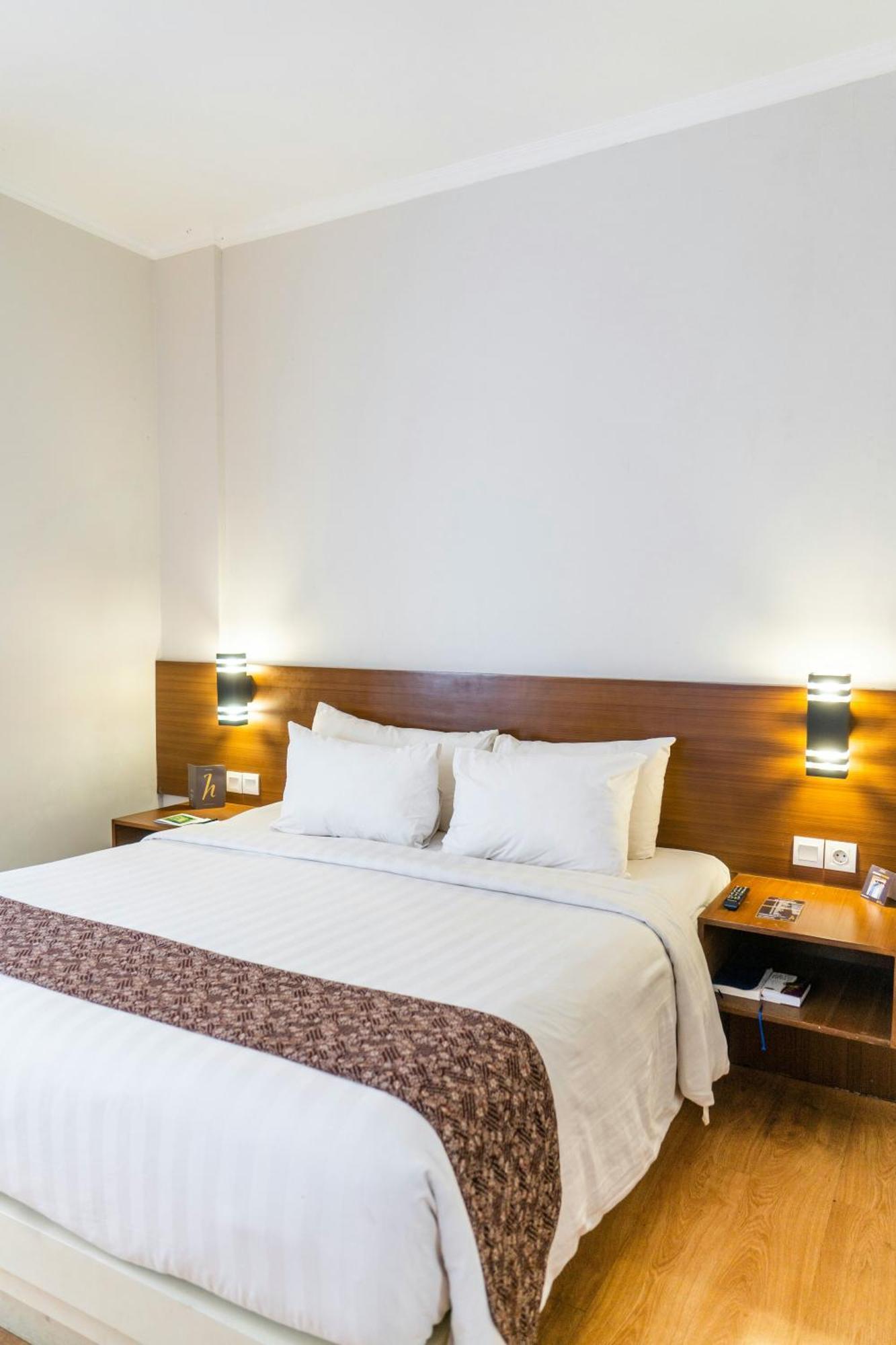 Hotel Ambience Plaza Jmd - Delhi Airport New Delhi Extérieur photo